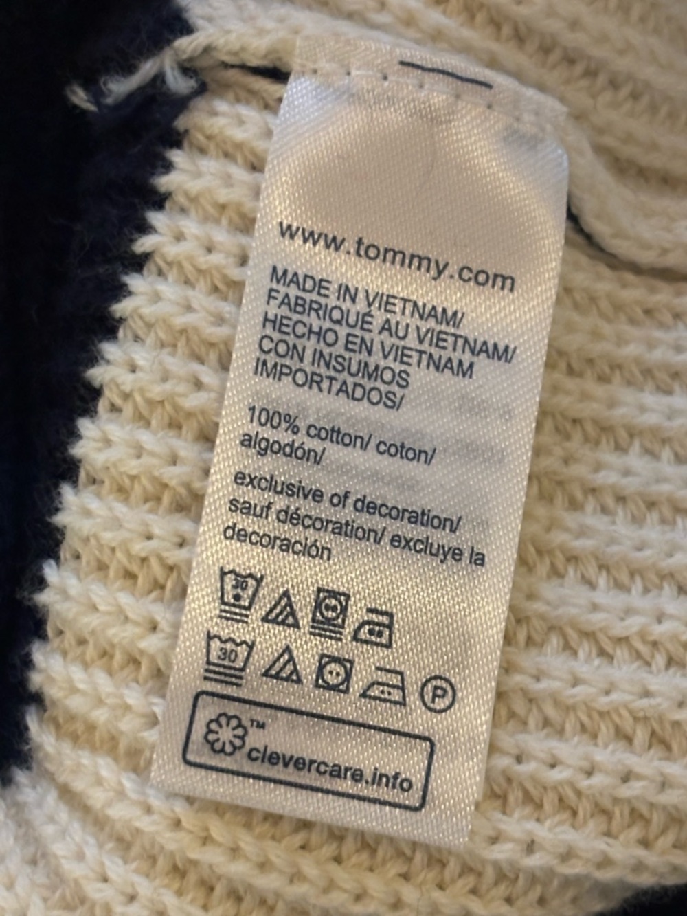 Tommy Hilfiger Wide-Striped Crewneck Sweater in Navy and Cream, size XL - Picture 9 of 9